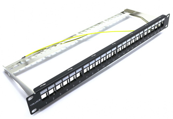 PATCH PANEL RACK 19" STP PUSTY Z ORGANIZEREM